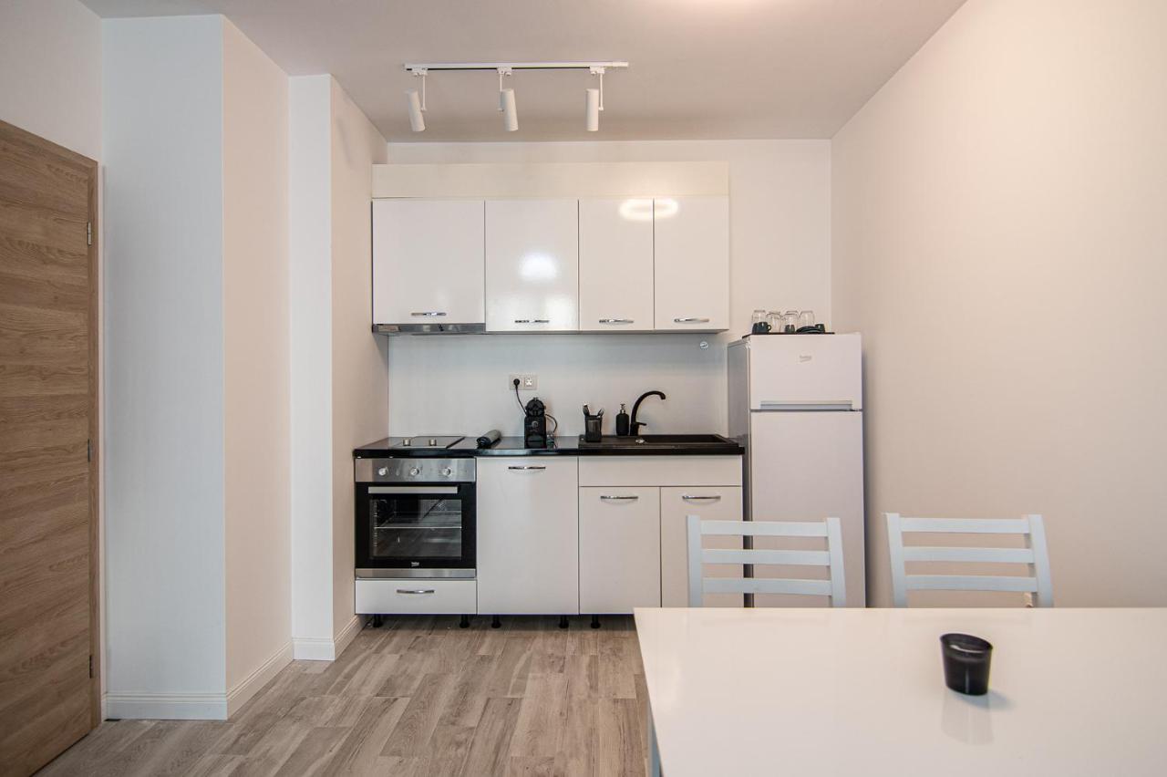 Sea Flats With Parking And Pool In Azur Residence Святые Константин и Елена Экстерьер фото